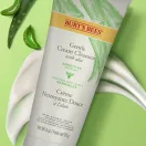 Burt’s Bees Gentle Cream Cleanser arctisztító érzékeny bőrre, natúr összetevőkkel