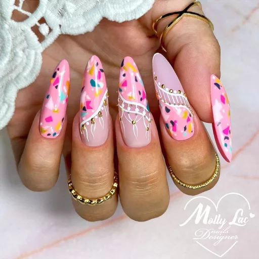 MollyLac Candy Girl 51 géllakk – intenzív neon rózsaszín árnyalat