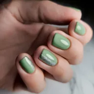 Sunone Géllakk Z07 Zefira – katona zöld (khaki) géllakk tartós hatással