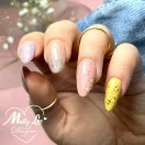 MollyLac Géllakk Holiday 95 – élénk sárga géllakk nyári hangulathoz