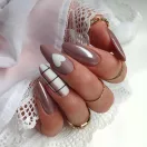 MollyLac Géllakk Cappuccino Nr. 62 – kávébarna nude árnyalat