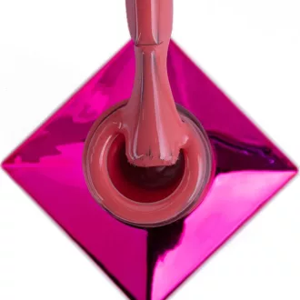 MollyLac Géllakk - Coral Gloss Nr. 513 elegáns tégla-korall árnyalat