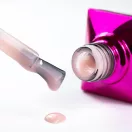 S.O.S erősítő gumialap – Creme de Nude árnyalat, rugalmas és erős alapzselé géllakkozáshoz