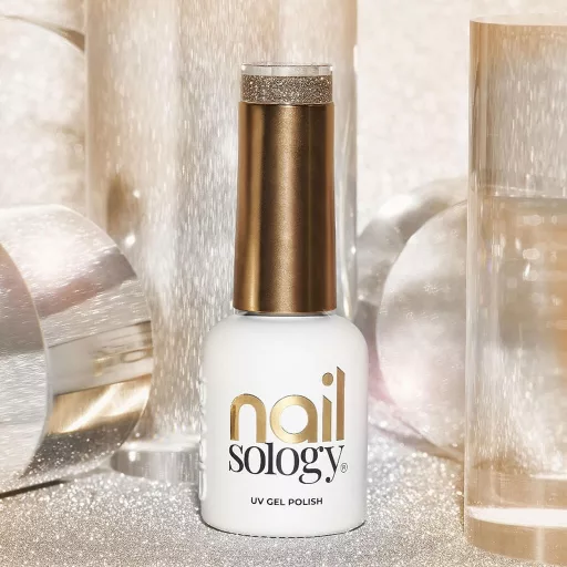 NailSology® Rose Goddess Nr. 121 bézs reflektív géllakk – elegáns flash hatás