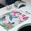 Szilikon asztali alátét virágos mintával – esztétikus védelem körmös asztalra