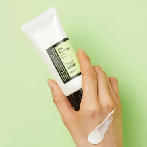 COSRX Aloe Soothing fényvédőkrém SPF50+ PA+++ aloe verával érzékeny bőrre