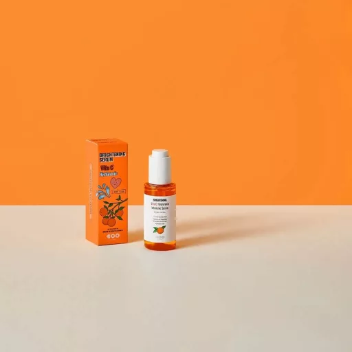 Dearboo Brightening Szérum C-vitaminnal és Hialuronsavval