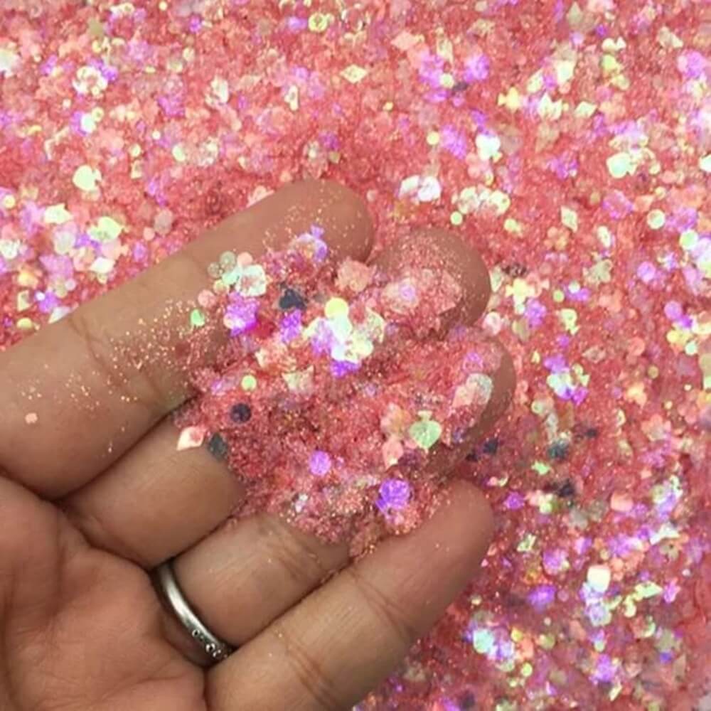 Hogyan készítsünk káprázatosan csillogó körmöket?