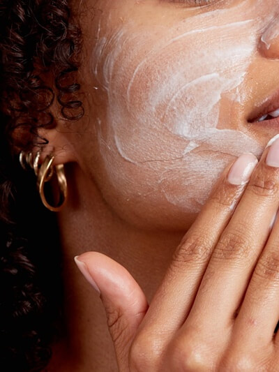 Burt’s Bees Gentle Cream Cleanser arctisztító érzékeny bőrre, natúr összetevőkkel