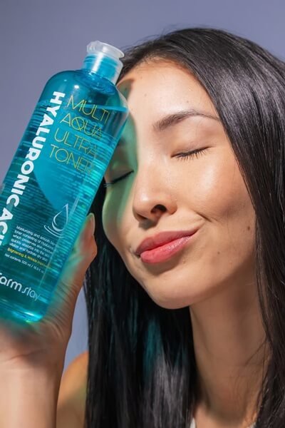 FarmStay Hyaluronsavas hidratáló arctoner – Super Aqua Toner, 5-féle hialuronsavval, niacinamiddal