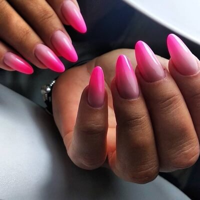 MollyLac Pink Escape Nr.146 géllakk – neon rózsaszín manikűrhöz