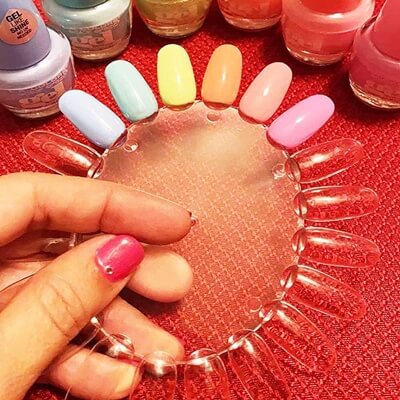 Margaréta színpaletta Clear – 20 szirmos áttetsző nail art bemutató paletta